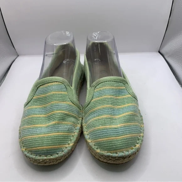 Acorn Women’s 8 Comfort Slip-on Flats Espadrille Acqua Blue/Green Shoes - Picture 2 of 9